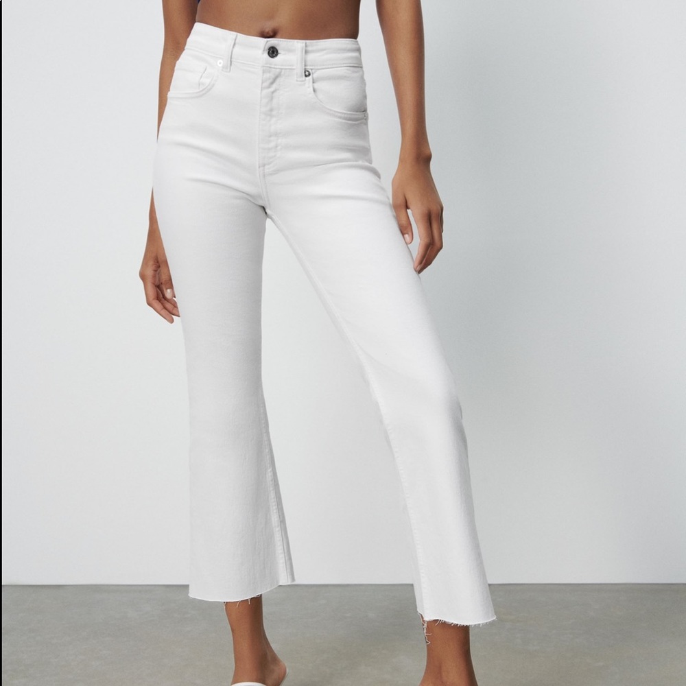 Zara cropped flare jeans in Oyster white - size is 2 - ref 3643/929 - new